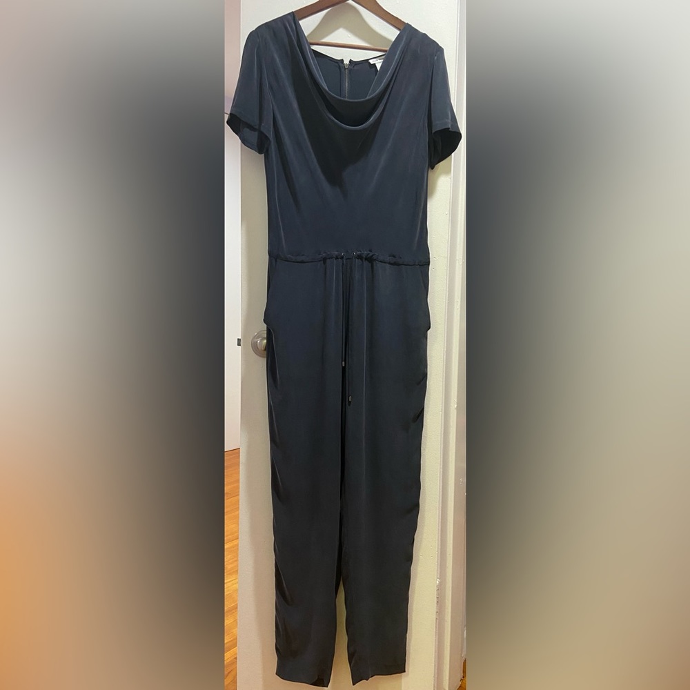 Club Monaco, Size 0, 100% Silk